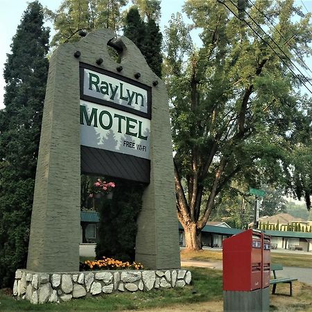 Ray Lyn Motel Trail ภายนอก รูปภาพ
