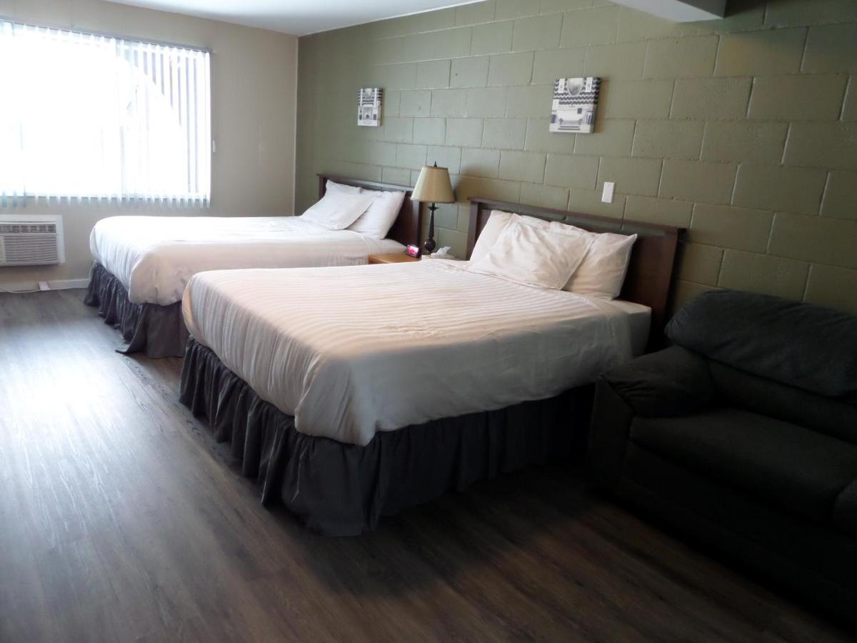 Ray Lyn Motel Trail ภายนอก รูปภาพ